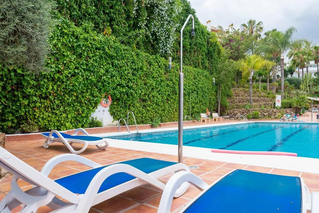 Tranquil 2 Bdrm Peaceful Apt W/ 2 Pools Marbella Spain