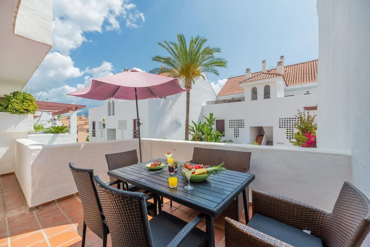 Apartment Tranquil 2 Bdrm Peaceful Apt W/ 2 Pools Marbella