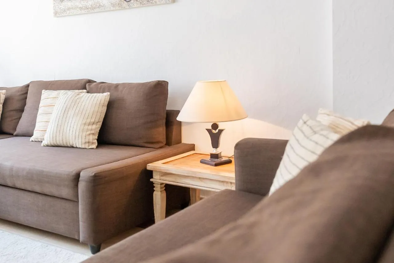 Tranquil 2 Bdrm Peaceful Apt W/ 2 Pools Марбелья 0*,  Испания