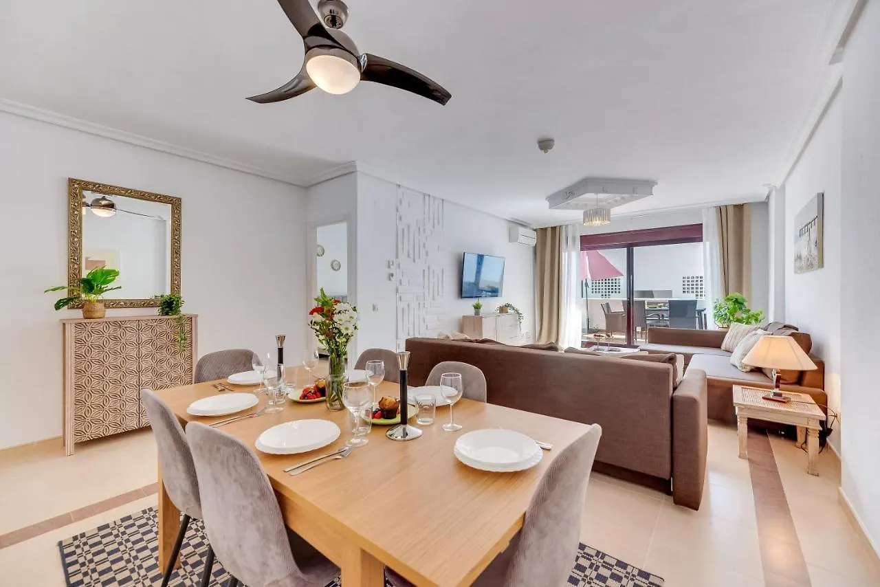 Tranquil 2 Bdrm Peaceful Apt W/ 2 Pools Марбелья